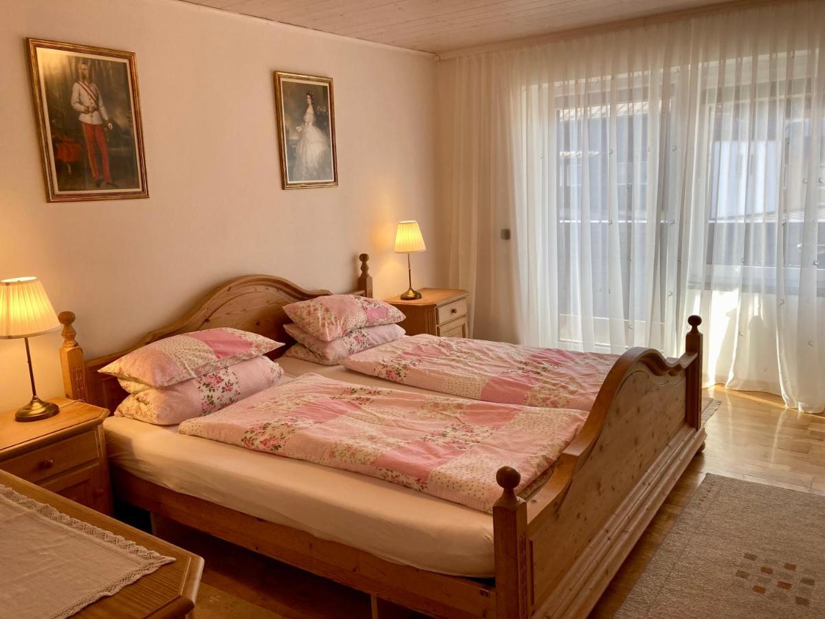 Cosy Apartment Bad Ischl In Quiet Residential Area - Newly Renovated Zewnętrze zdjęcie